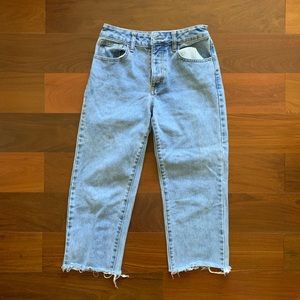 BRANDY MELVILLE HANDCUT JEANS